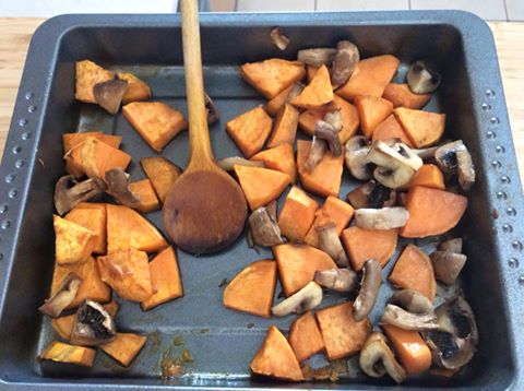 Egyik kedvenc köret alternatívánk: gombás-édesburgonya