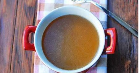 10 jel, ami arra mutat, hogy kontaminált vékonybél szindrómája van